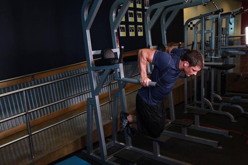 Chest-Biased Dip finishing position