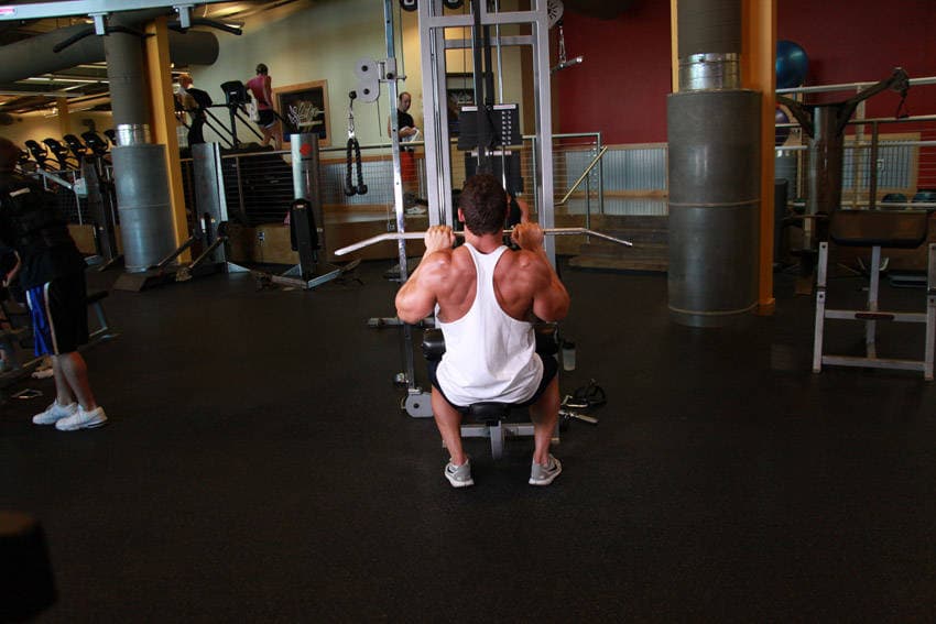 Neutral-Grip Lat Pulldown finishing position