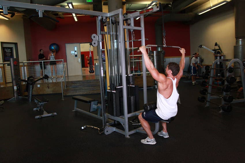 Overhand Lat Pulldown starting position